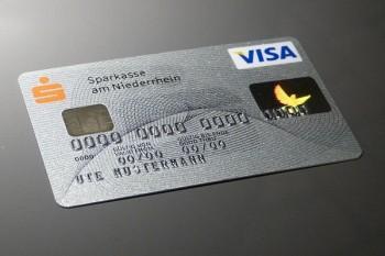 信用卡贷款欠款20万以上怎么办(信用卡贷款最新政策)